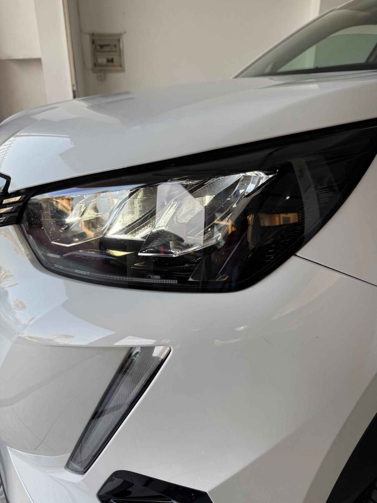 Peugeot 2008 BlueHDi 130 S&S EAT8 Allure