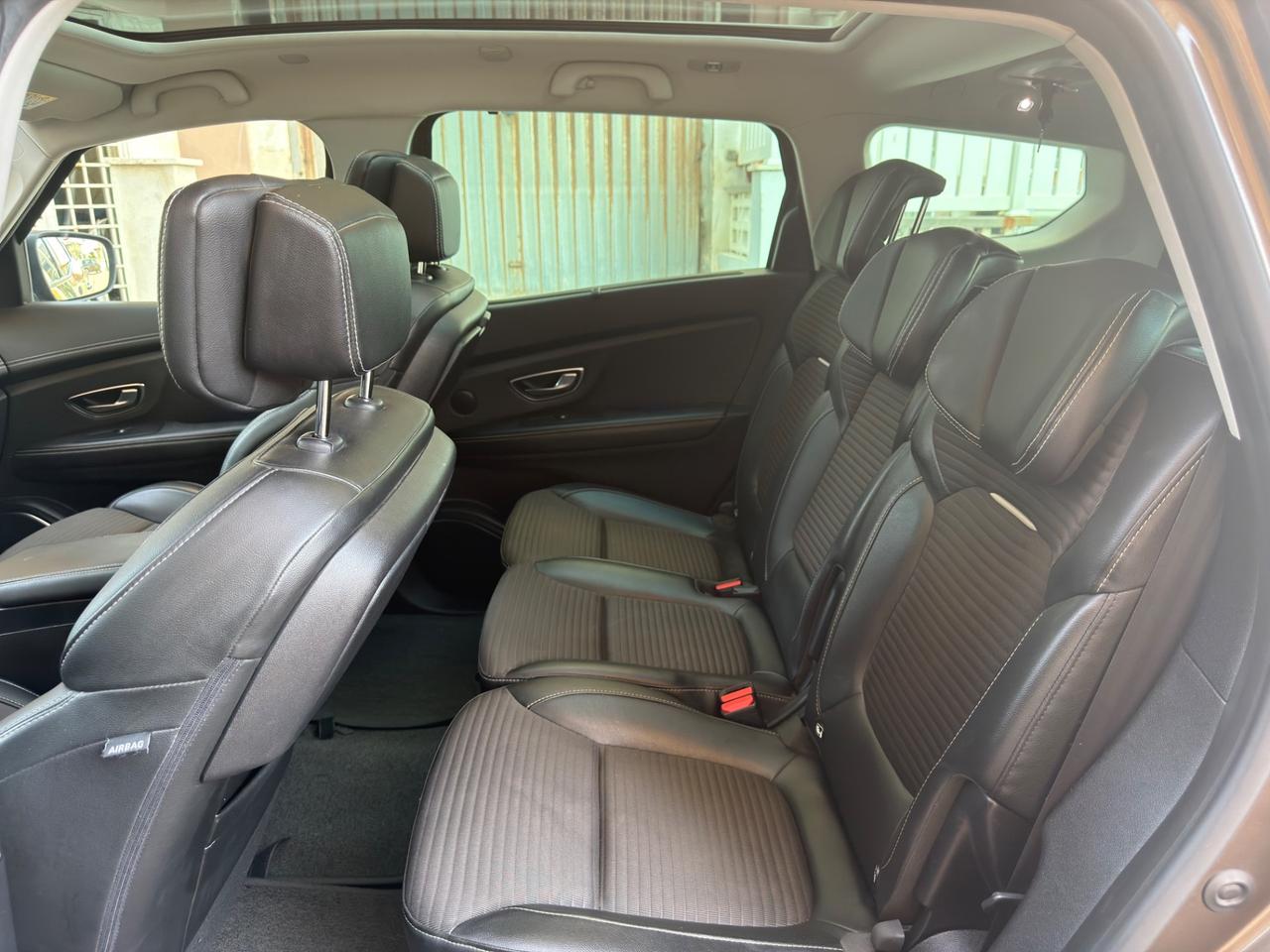 Renault Grand Scenic dCi 160 CV EDC Energy Initiale Paris