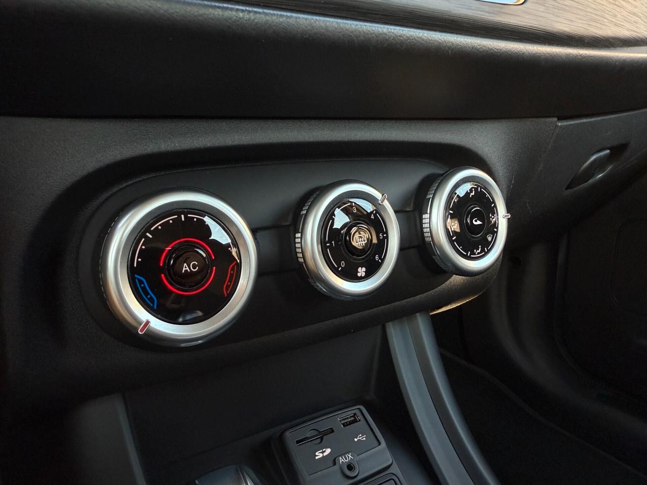 Alfa Romeo Giulietta/1.6 120CV/NAVI/LED/TAGLIANDI ALFA