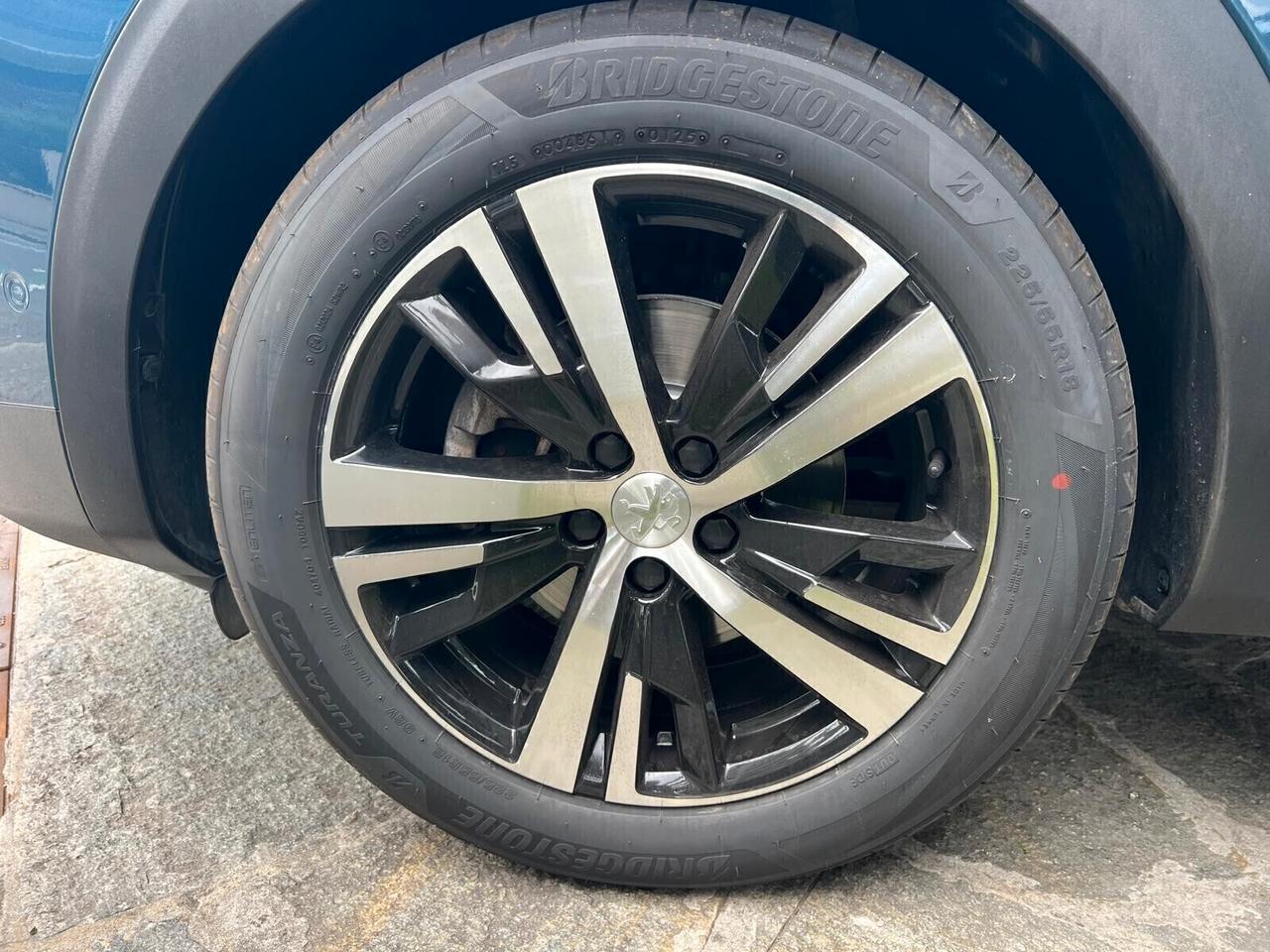 PEUGEOT 3008 BLUEHDI 130 S&S EAT8 GT 07/22