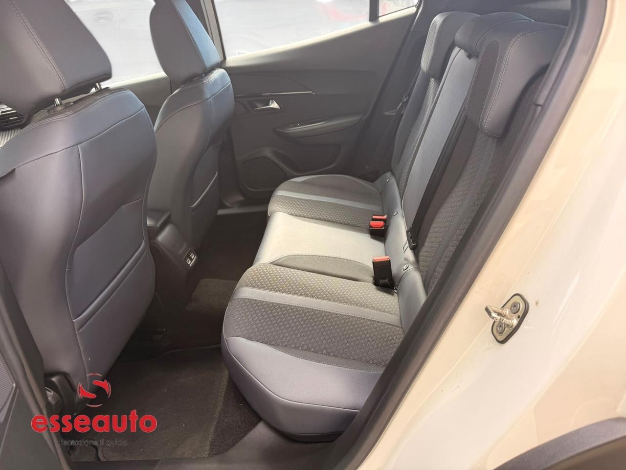 Peugeot 2008 BlueHDi 130 S&S EAT8 Allure Pack