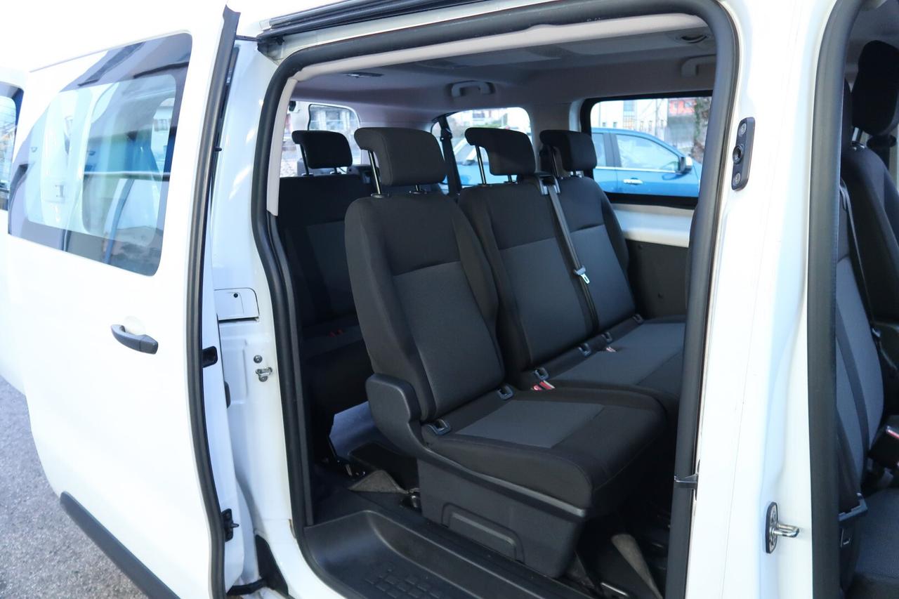 Opel Zafira Life 2.0 Diesel Aut. Business 9 Posti