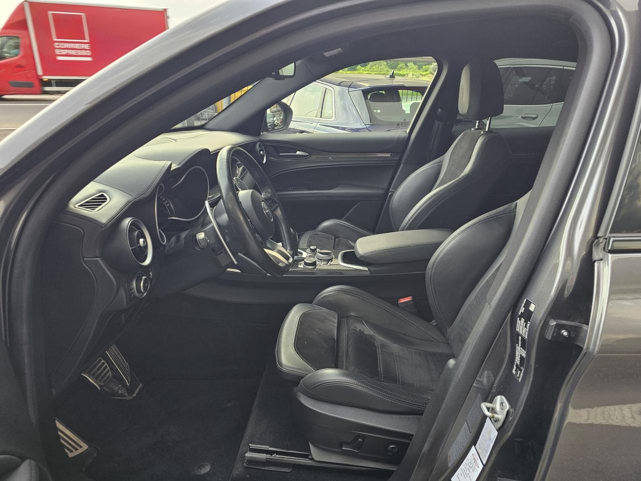 Alfa Romeo Stelvio 2.2 Turbodiesel 210 CV AT8 Q4 Veloce Tì