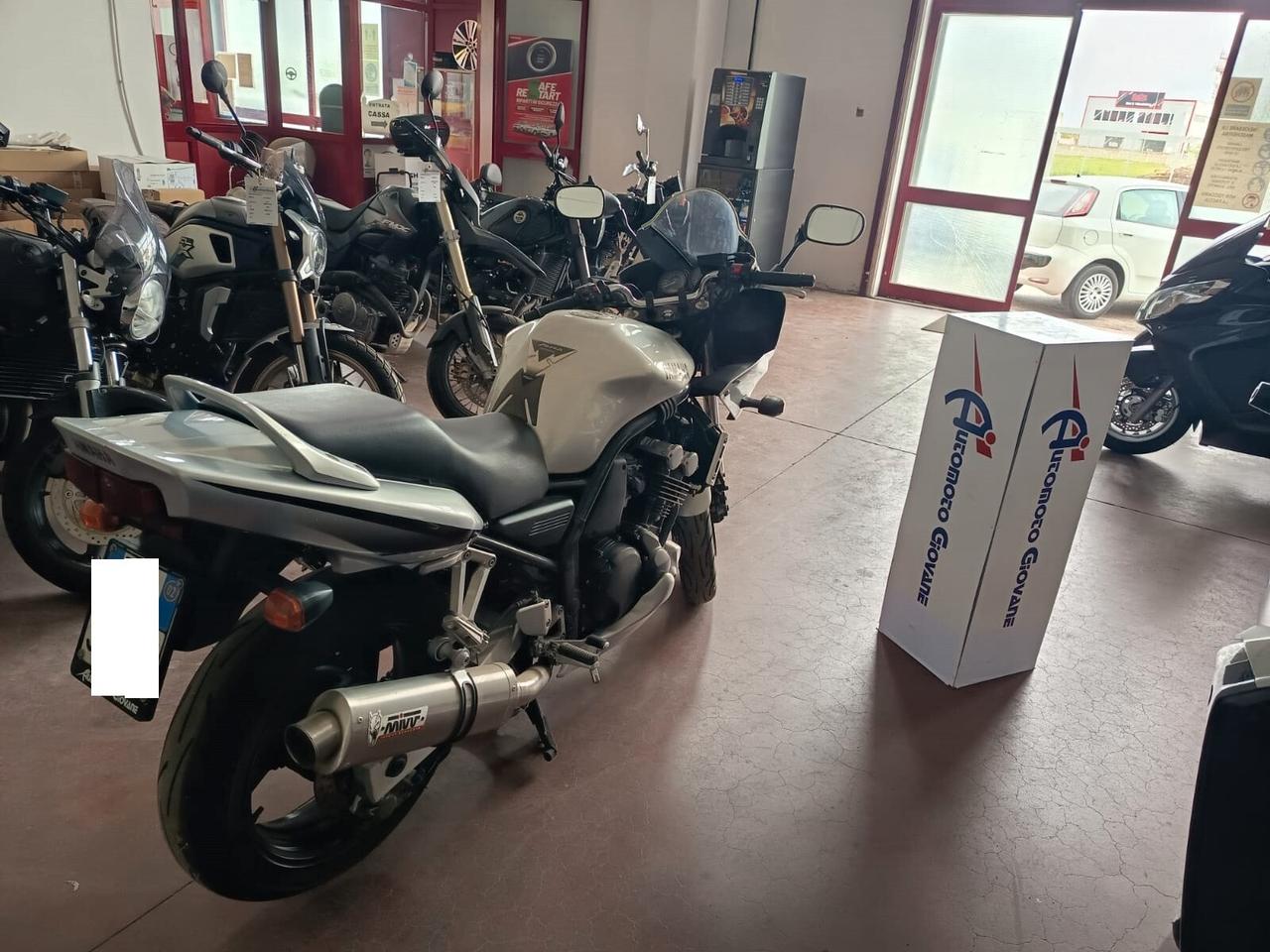 Yamaha FZ6 Fazer 600