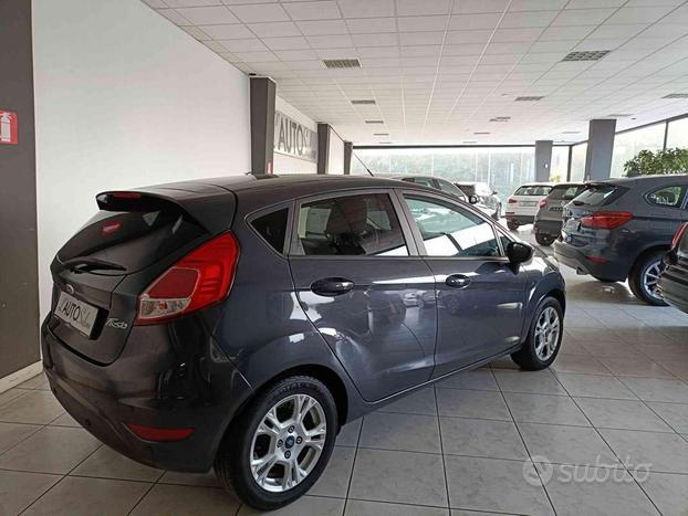 FORD Fiesta 1.0 48 CV 5 porte Neopatentati