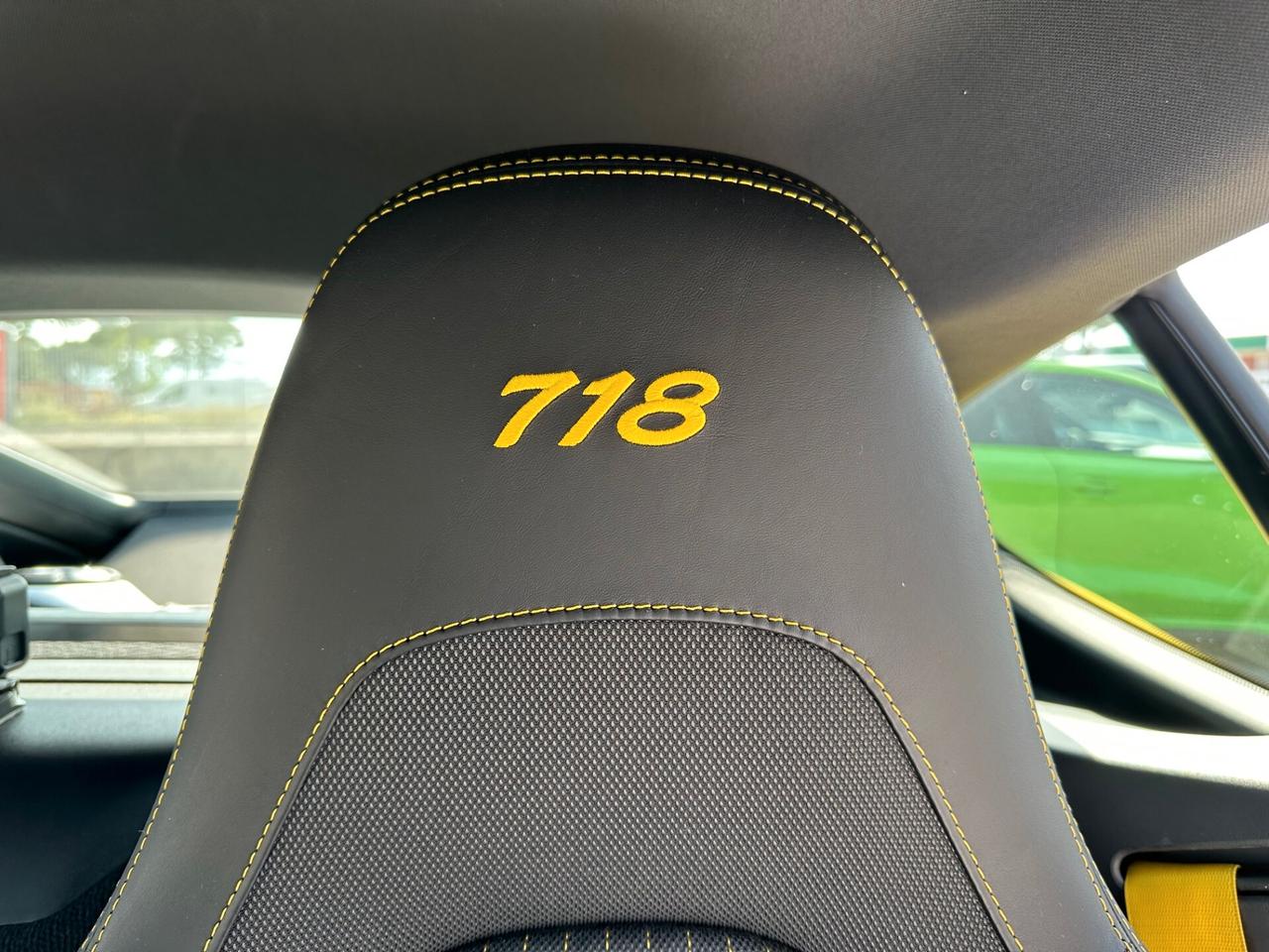 Porsche 718 Spyder Cayman 2.0 T/KM DOC/NAVI/SCARICO/20"/CARPLAY