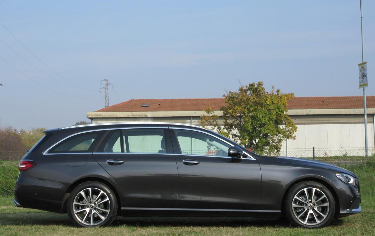 Mercedes Classe E Station Wagon E SW 220 d Sport 4matic auto