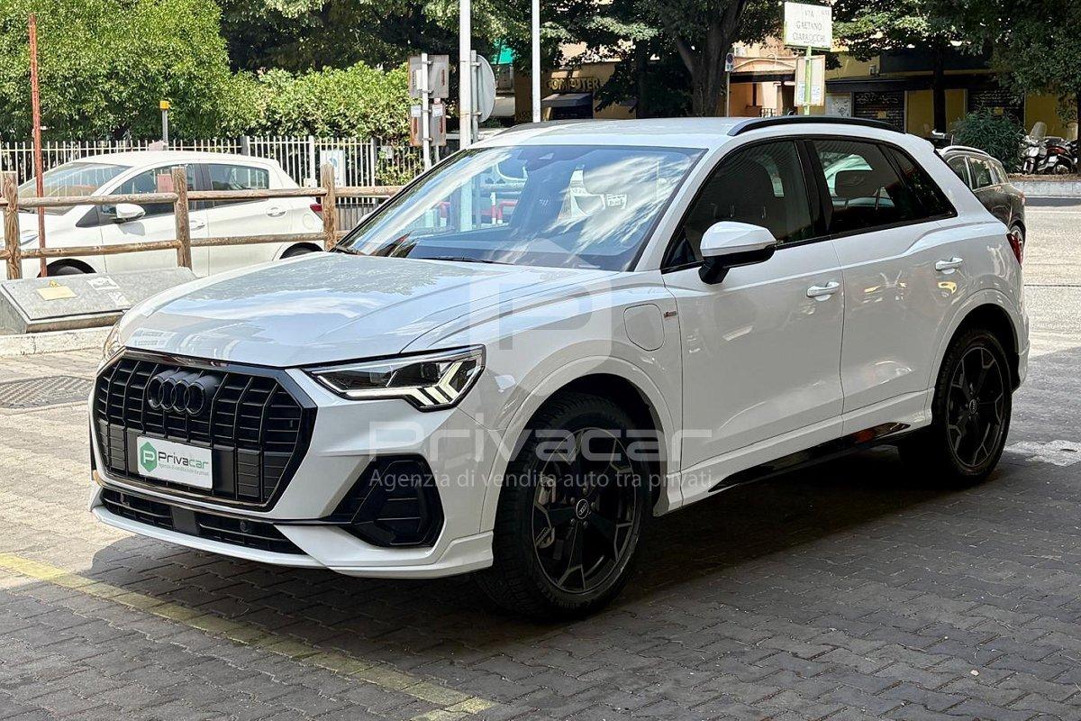 AUDI Q3 45 TFSI e S tronic S line edition