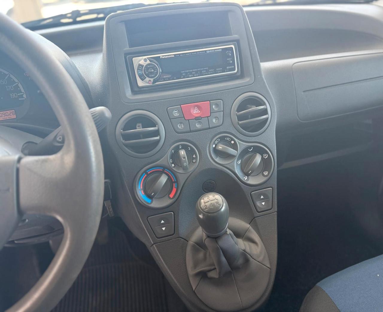 Fiat Panda 1.4 NATURAL POWER X NEOPATENTATI 2011