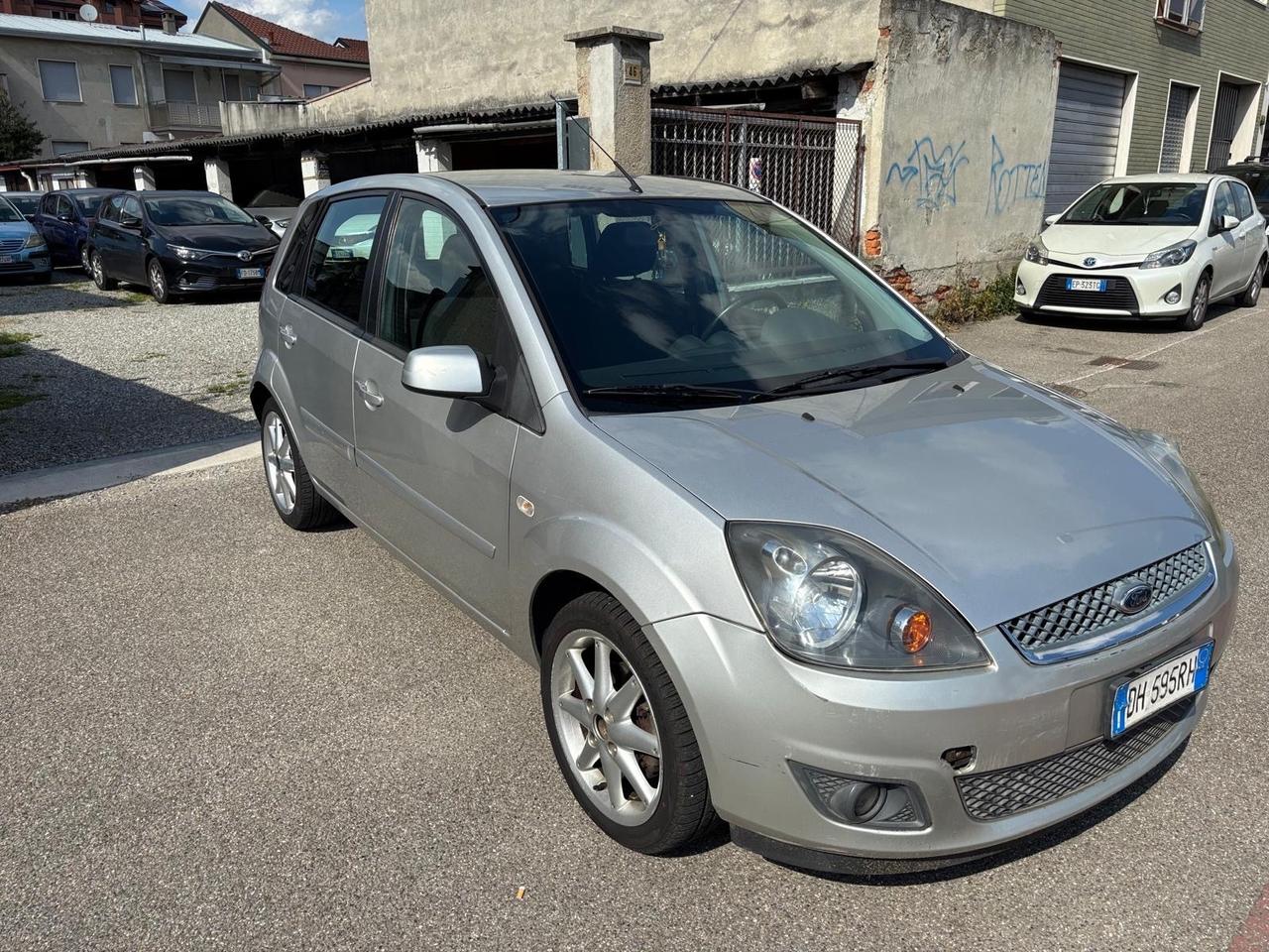 Ford Fiesta 1.2 benzina