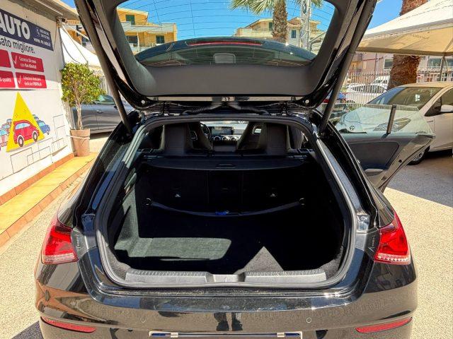 MERCEDES-BENZ CLA 200 d Automatic Shooting Brake Premium