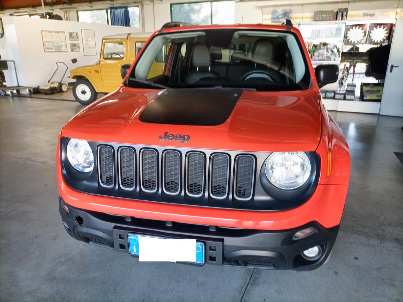 Jeep Renegade 2.0 Mjt 170CV 4WD Active Drive Low Trailhawk - gancio traino