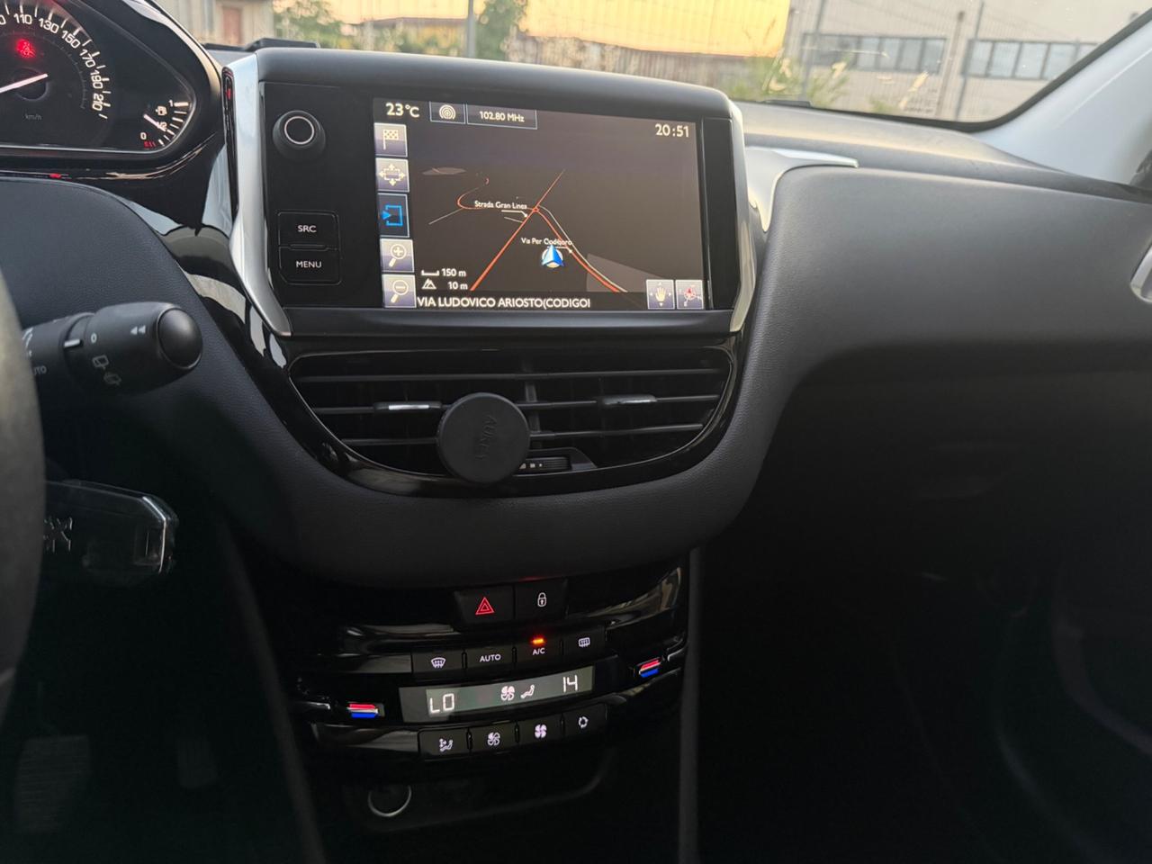 Peugeot 208 PureTech 82 5 porte Allure