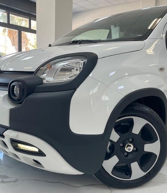 Fiat Panda Pandina 1.0 FireFly 65 CV Hybrid Cross