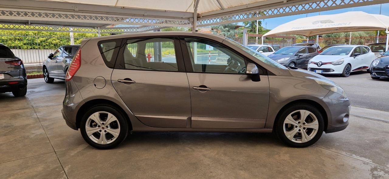 Renault Scenic X-Mod 1.5 dCi 110cv Luxe