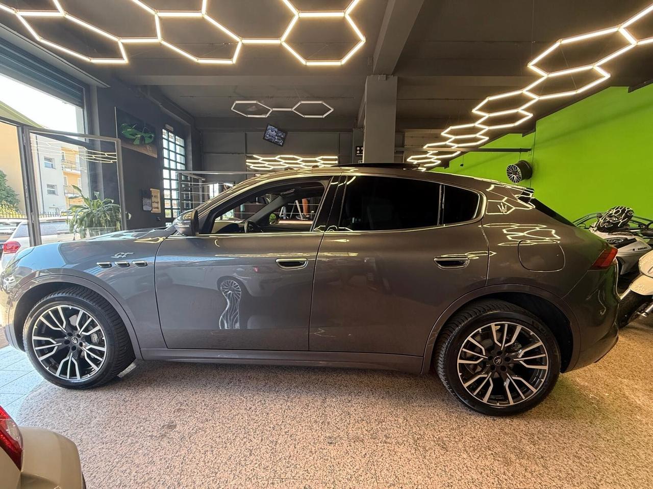 Maserati Grecale MHEV 300 CV AWD GT IVA ESPOSTA
