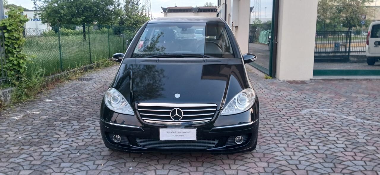 Mercedes A 150 benzina neopatentati