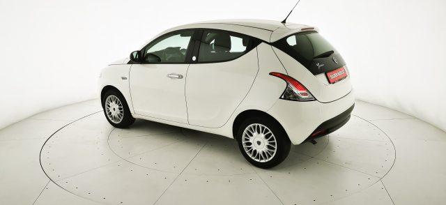 LANCIA Ypsilon 1.2 69 CV 5 porte GPL Ecochic Silver