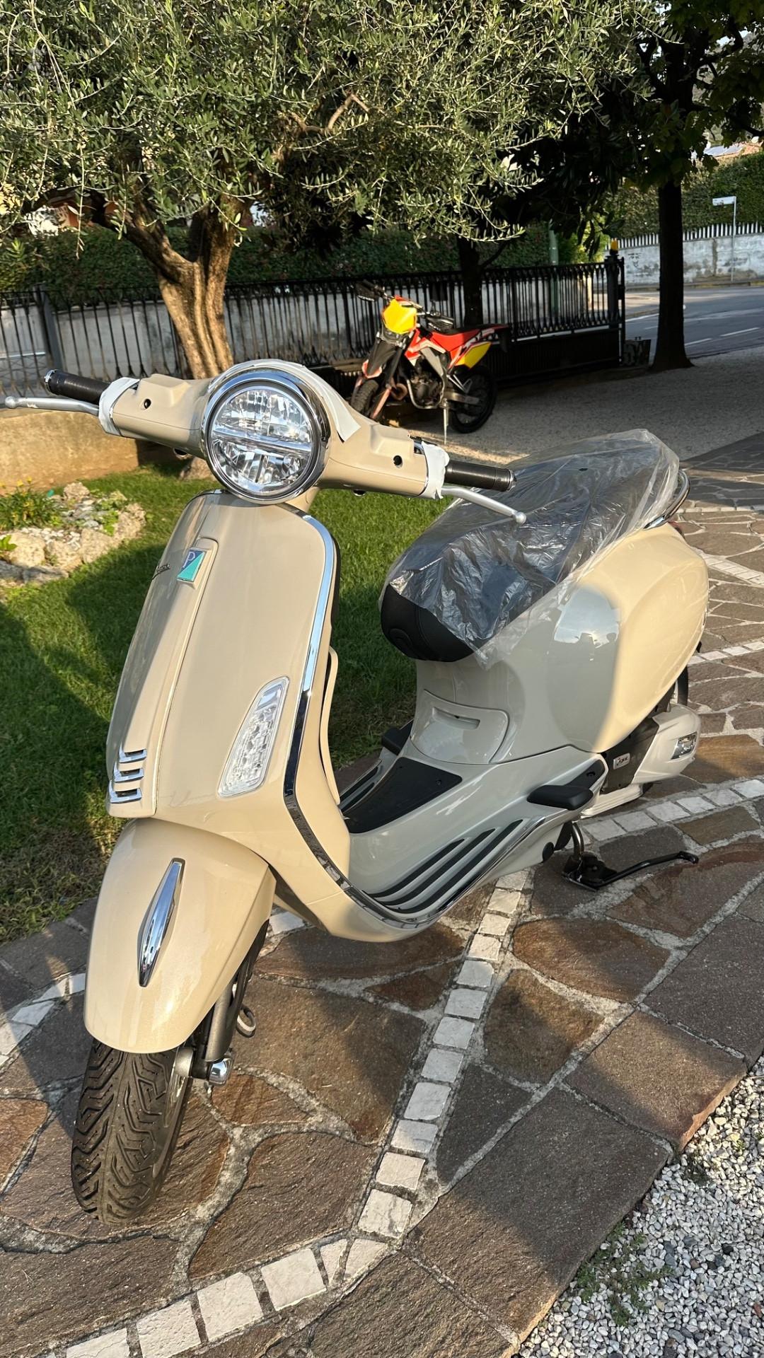 Vespa 125 Primavera 2026