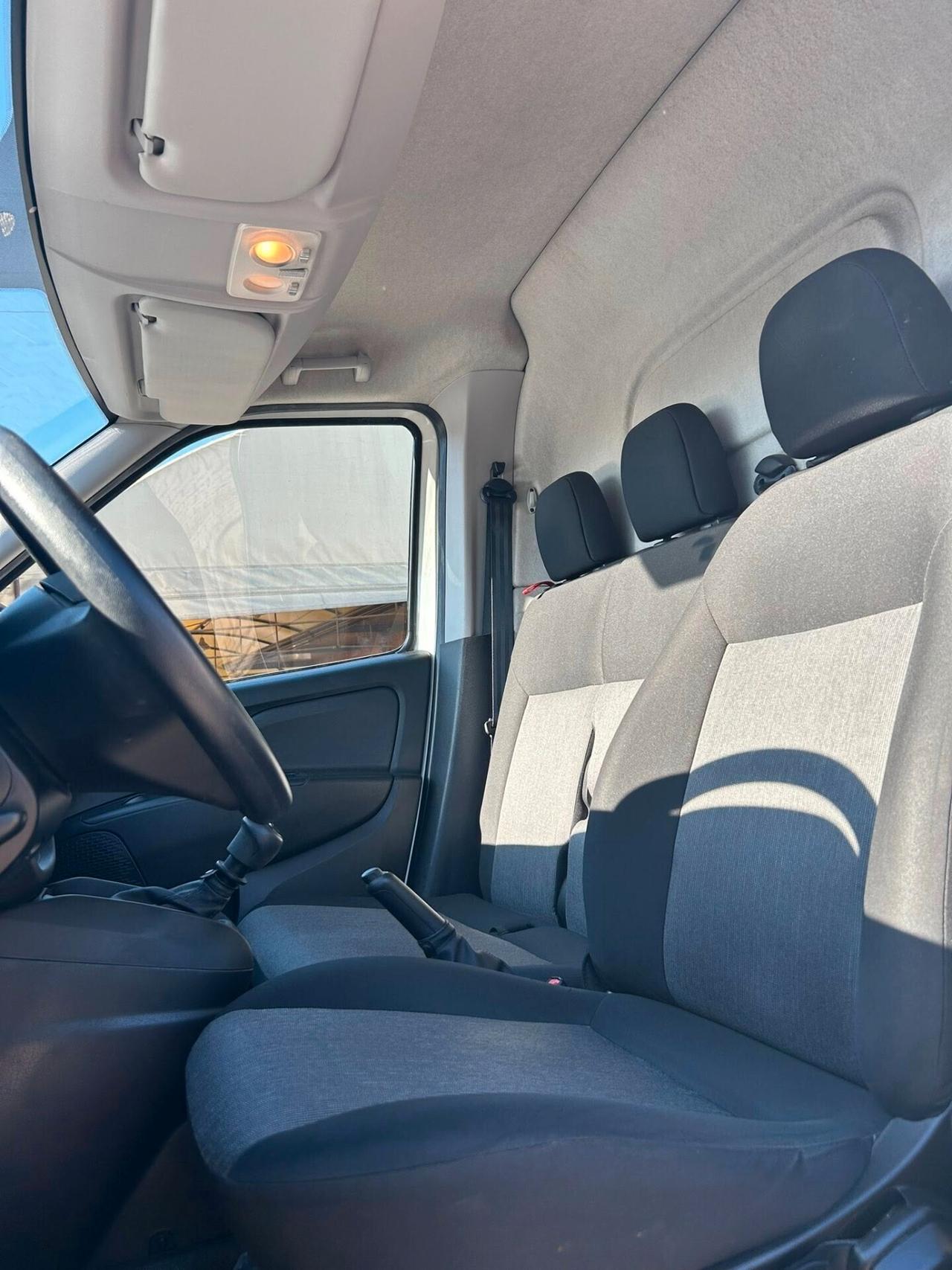 Fiat Doblo' 3 POSTI 1.6 MJT 105 CV uniproprietario