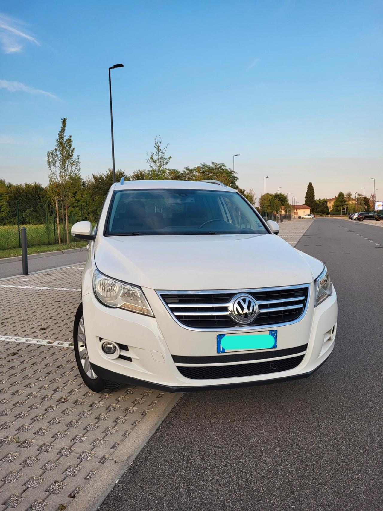 Volkswagen Tiguan 2.0 16V TDI DPF Sport & Style (18°)
