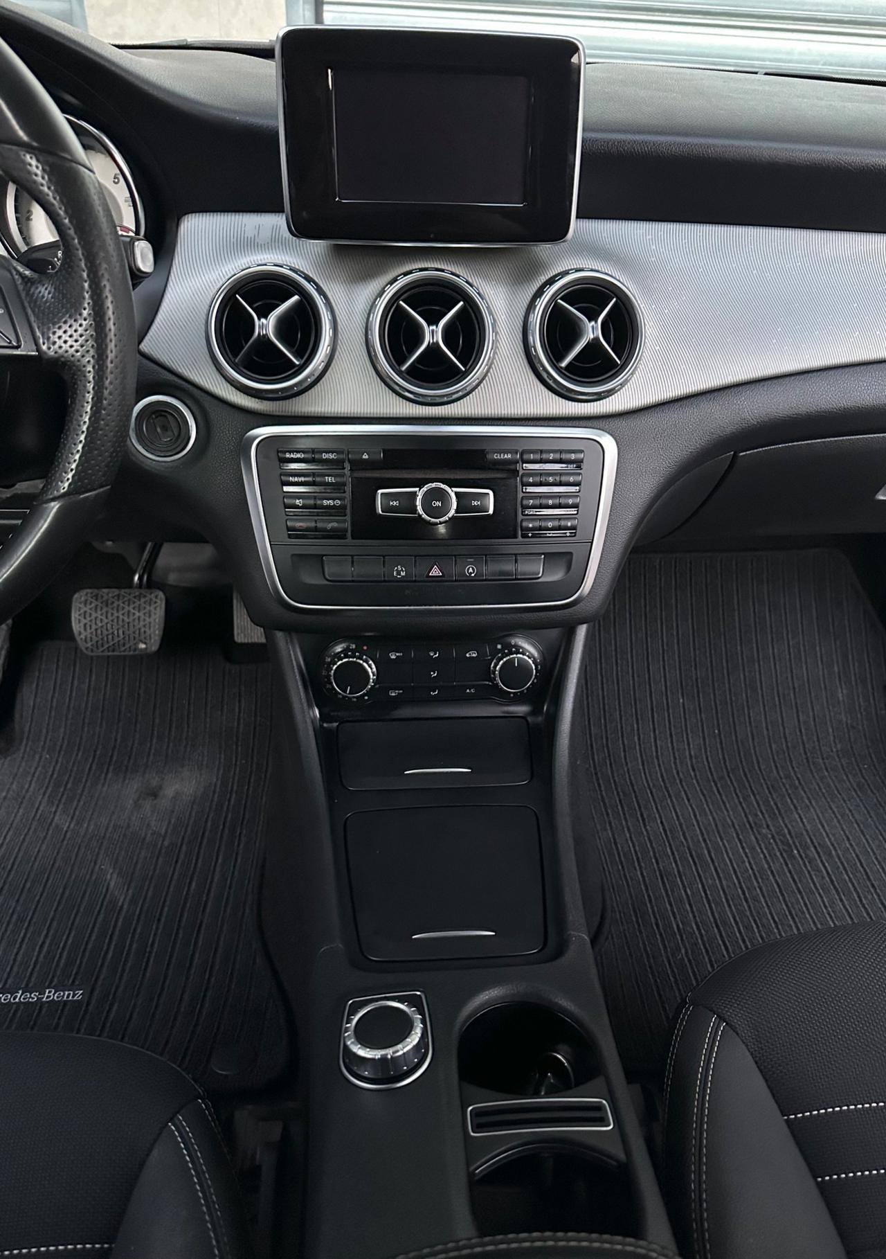 Mercedes-Benz GLA 200 CDI 136cv Automatic Sport