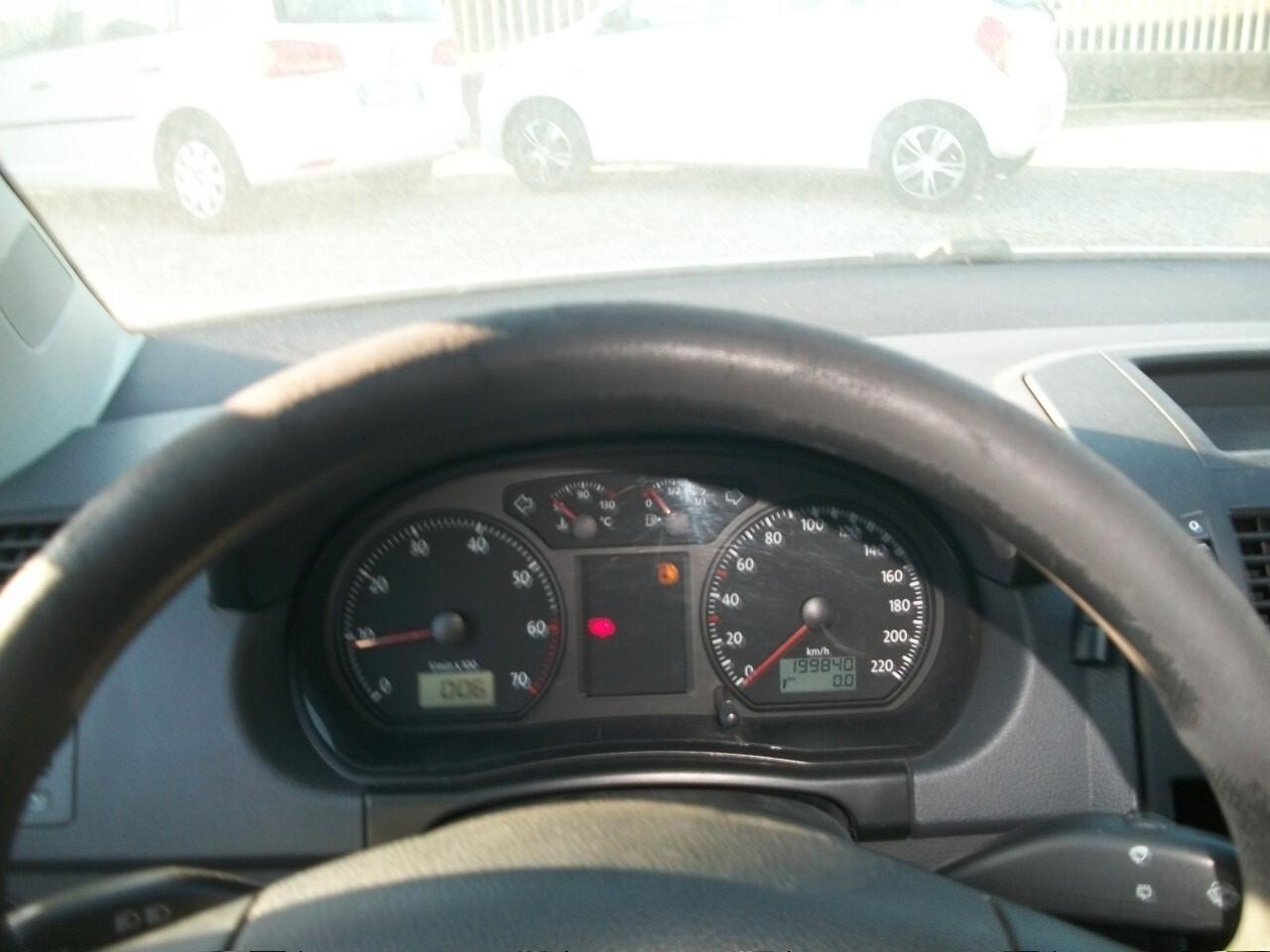 Volkswagen Polo 1.2/60CV 5p. United CC 1200 EURO 04 BENZINA KM 199500 SI NUOVI PATENTATI GARANZIA UN ANNO