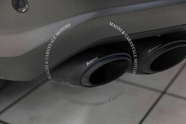 Lamborghini Urus PERFORMANTE|SPECIAL PAINT|AKRAPOVICH|FULL CARBON|