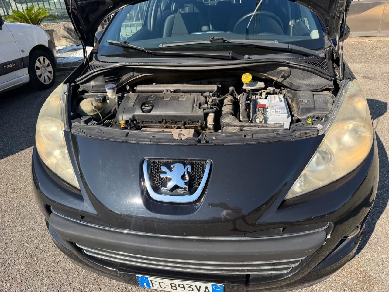 PEUGEOT 207 1.4 BENZINA EURO5 NEOPATENTATI