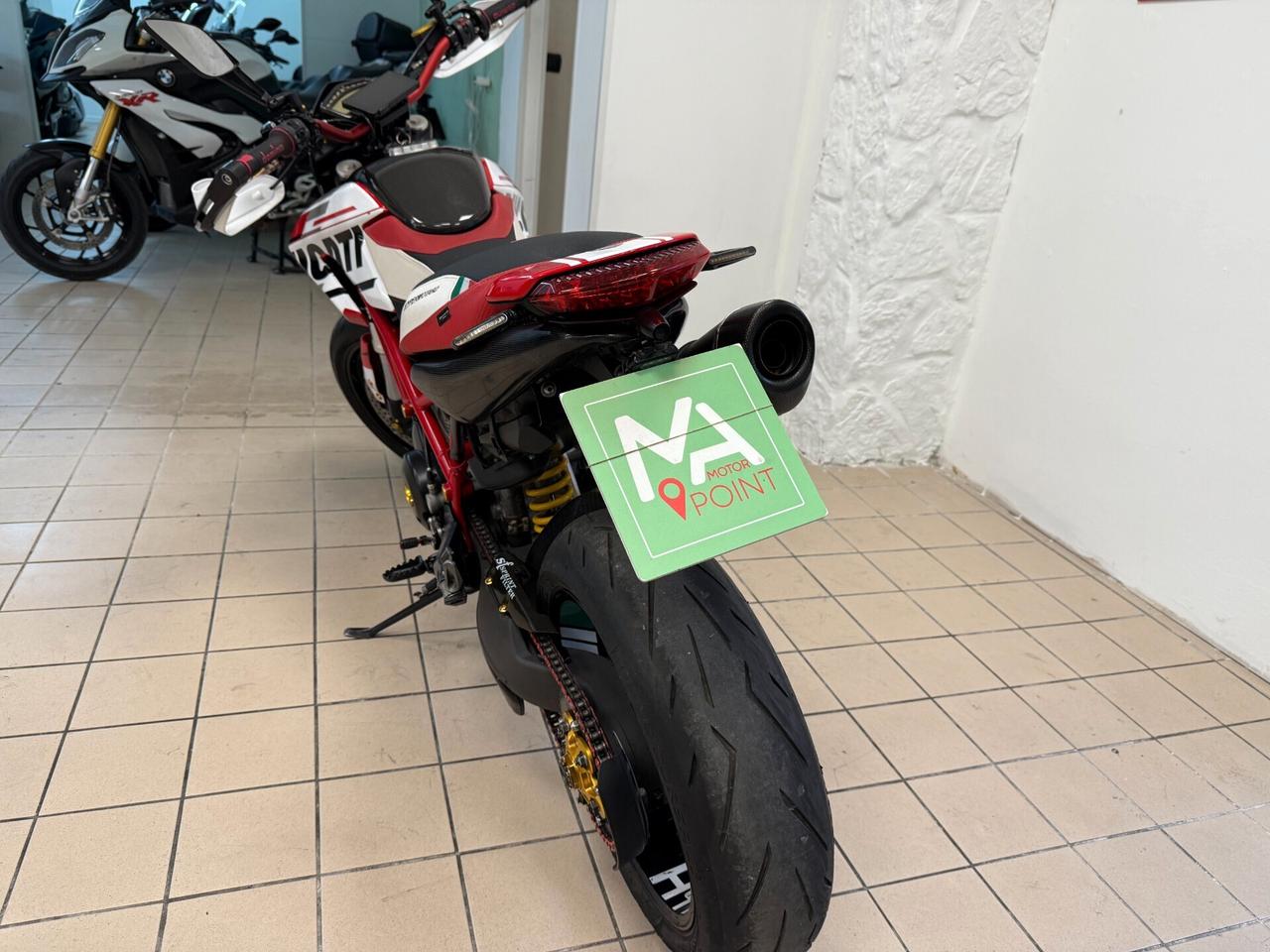 Ducati Hypermotard 796