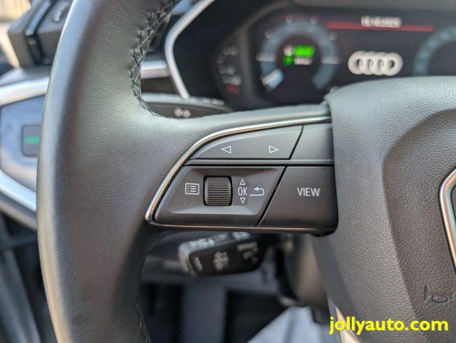 AUDI Q3 45 TFSI e S tronic Business Plug in Hybrid