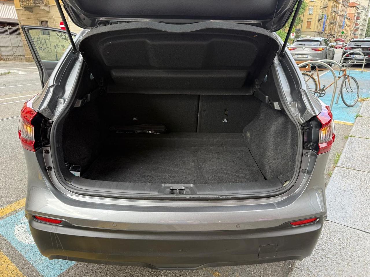 Nissan Qashqai Acenta Premium 1.3 DIG-T #5629