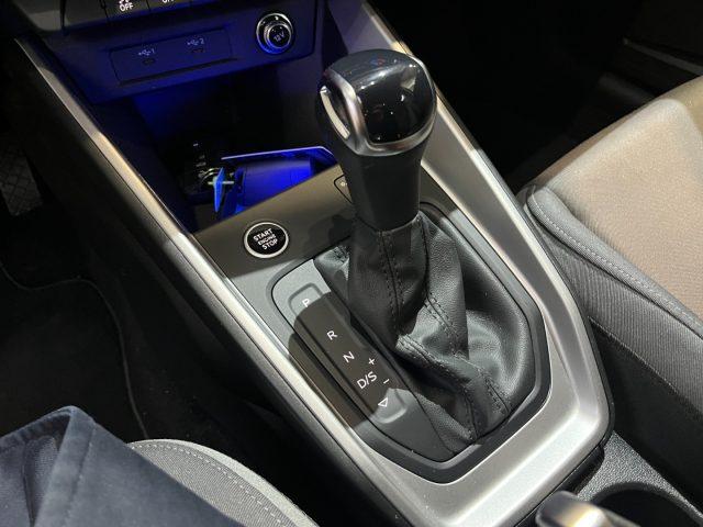AUDI A1 SPB 30TFSI Stronic S line "17 Sline /FullLED/TELEC