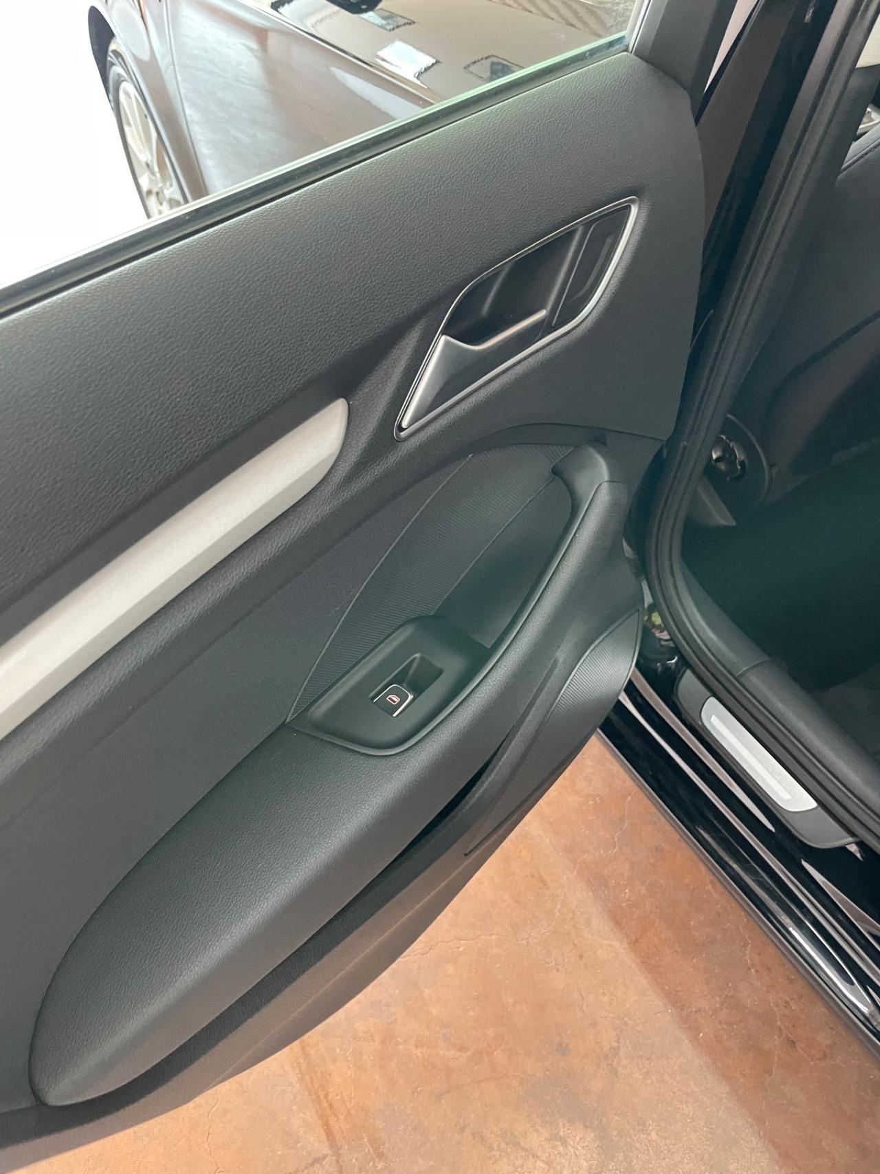 Audi A3 SPB 1.4 TFSI S tronic g-tron Ambition