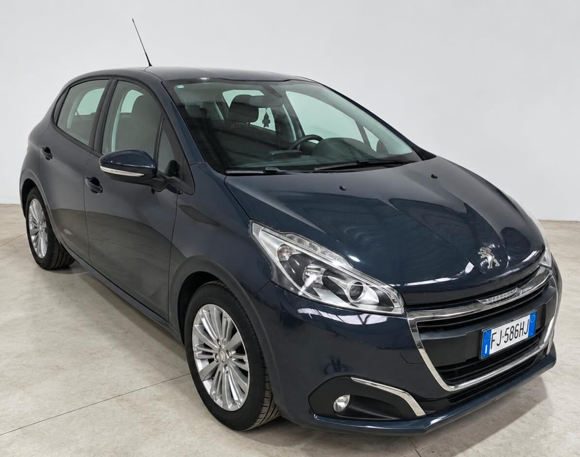 Peugeot 208 PureTech 82 5p. GPL Active