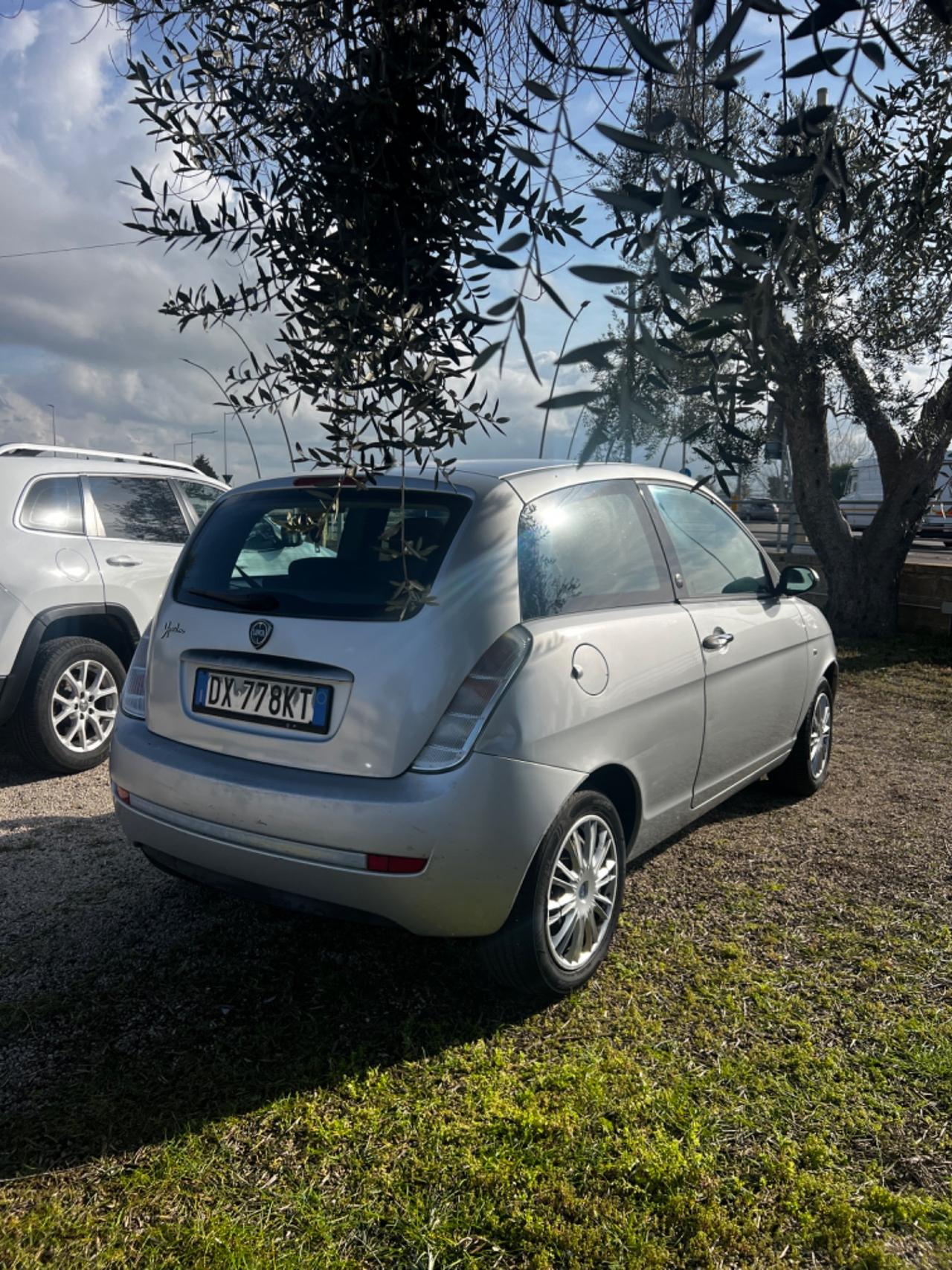 Lancia Ypsilon 1.4 Oro Ecochic GPL