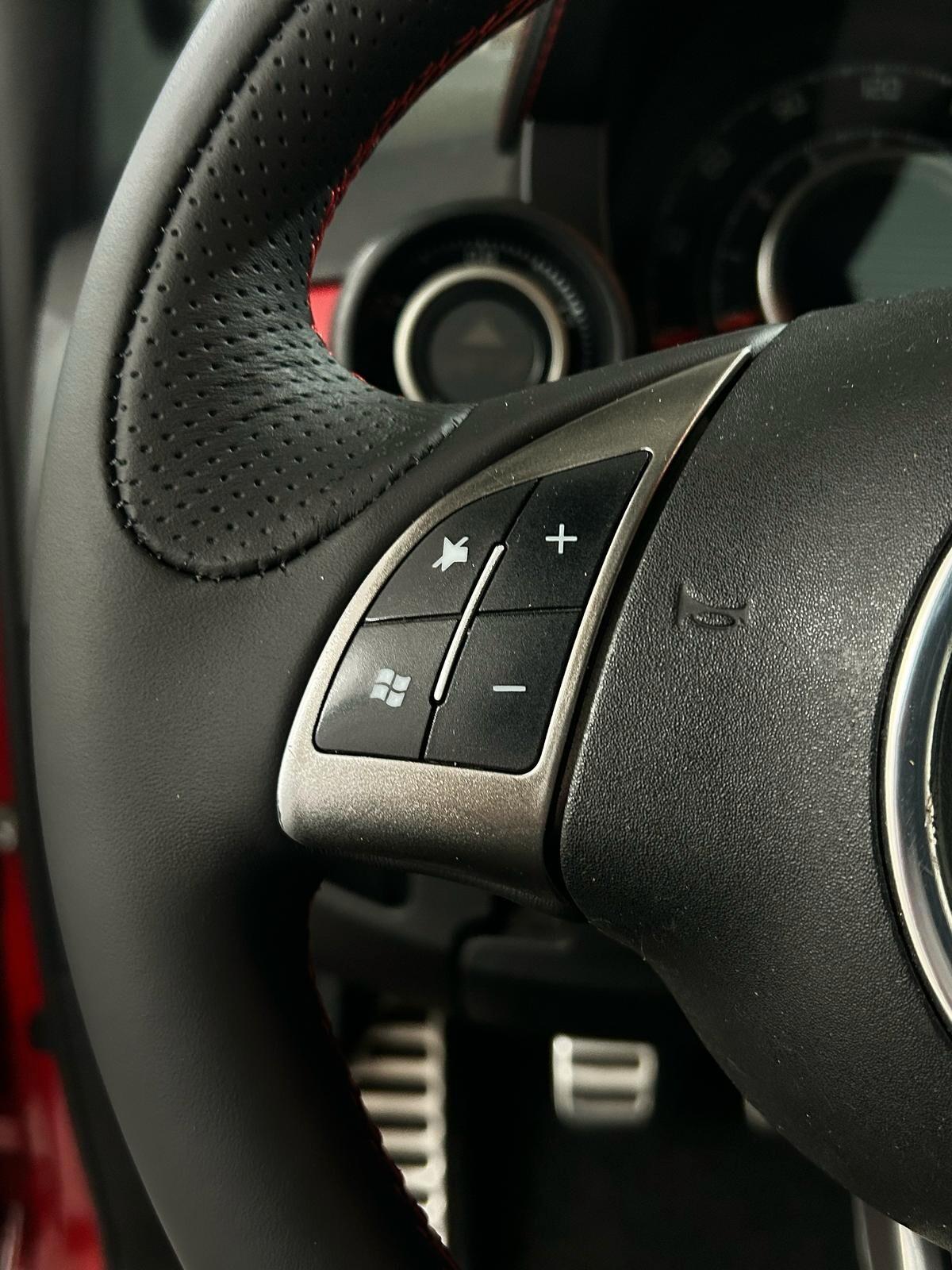 Abarth 500 1.4 Turbo T-Jet essesse