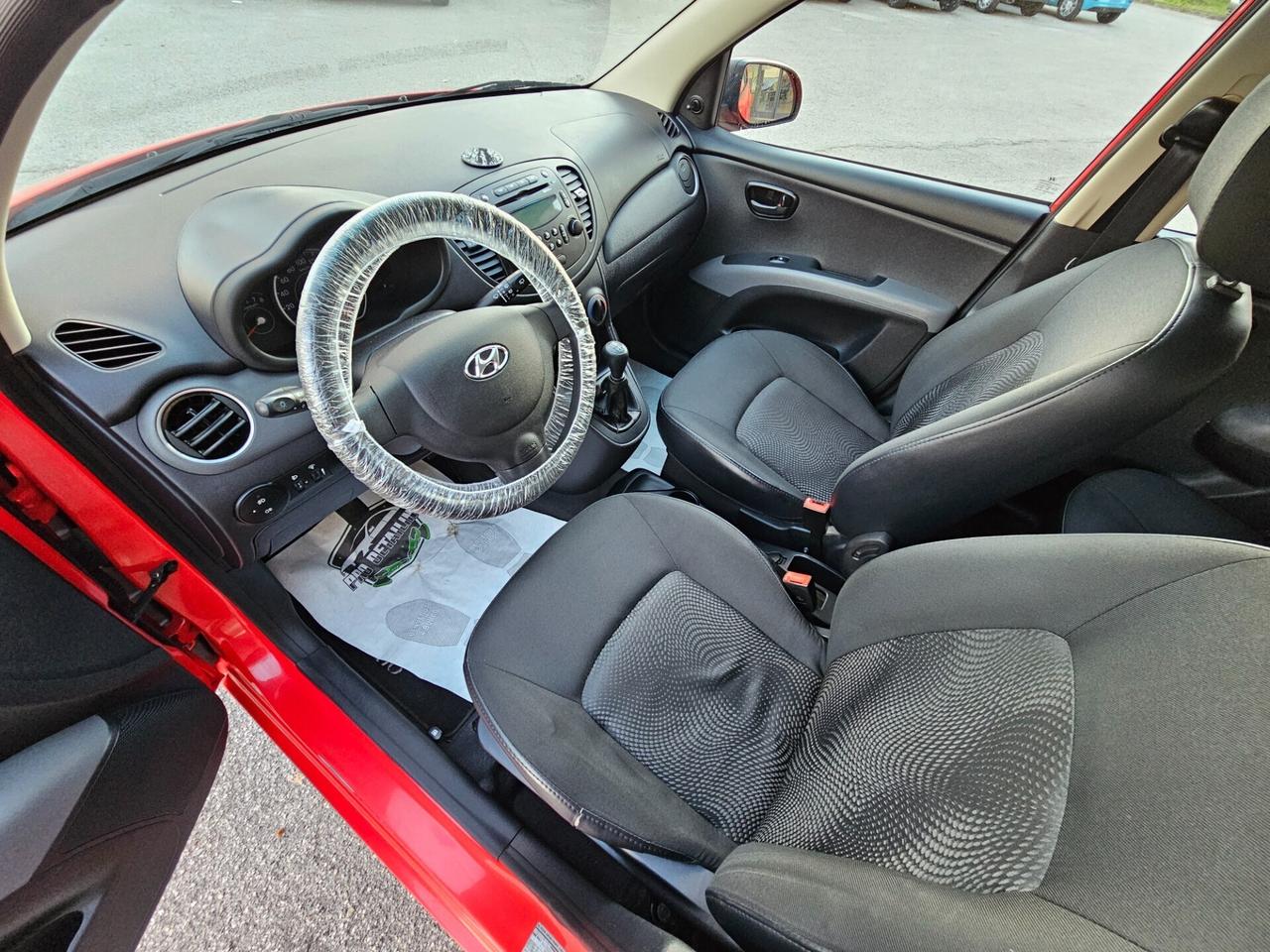 Hyundai i10 1.1 Benzina - Neopatentati