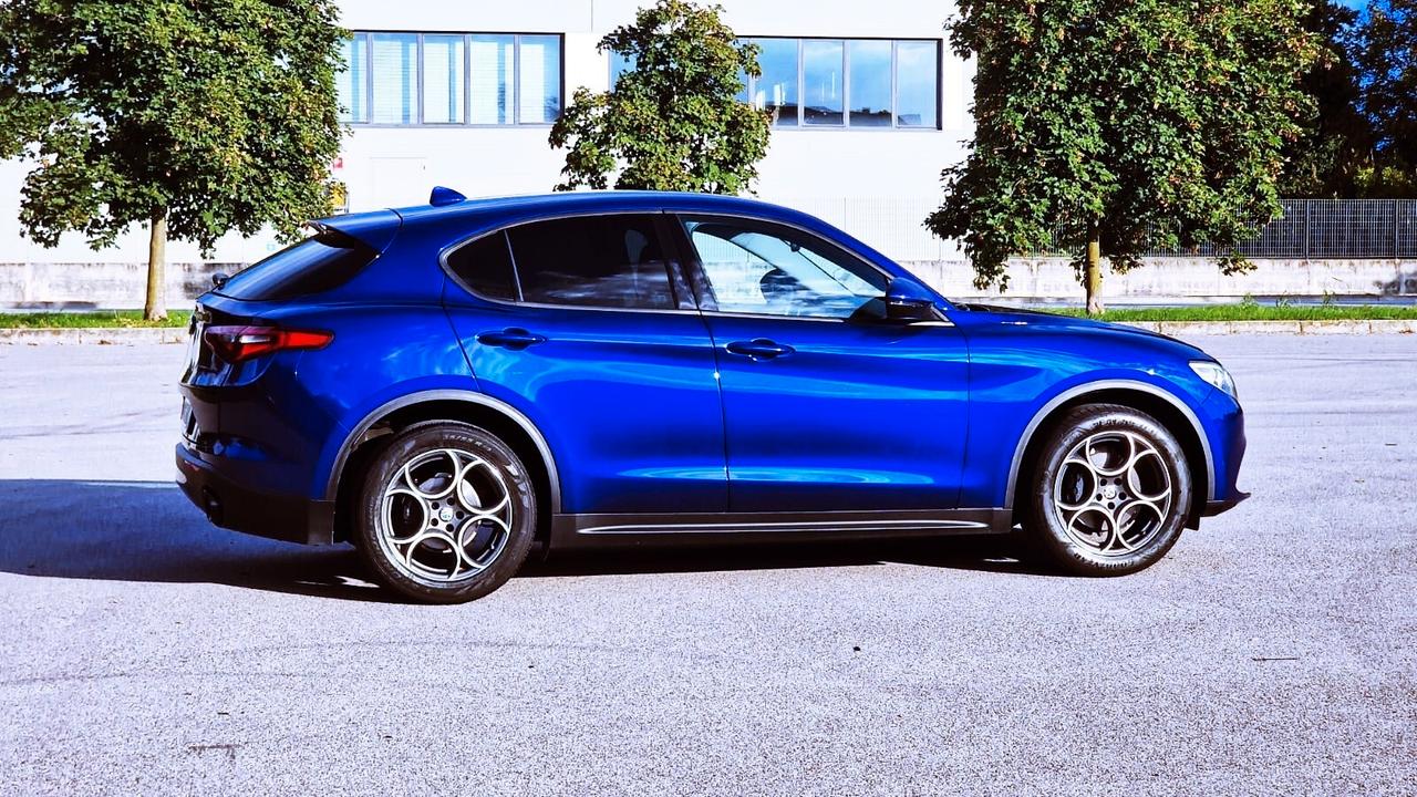 Alfa Romeo Stelvio 2.2 190 CV AT8 Q4 Executive