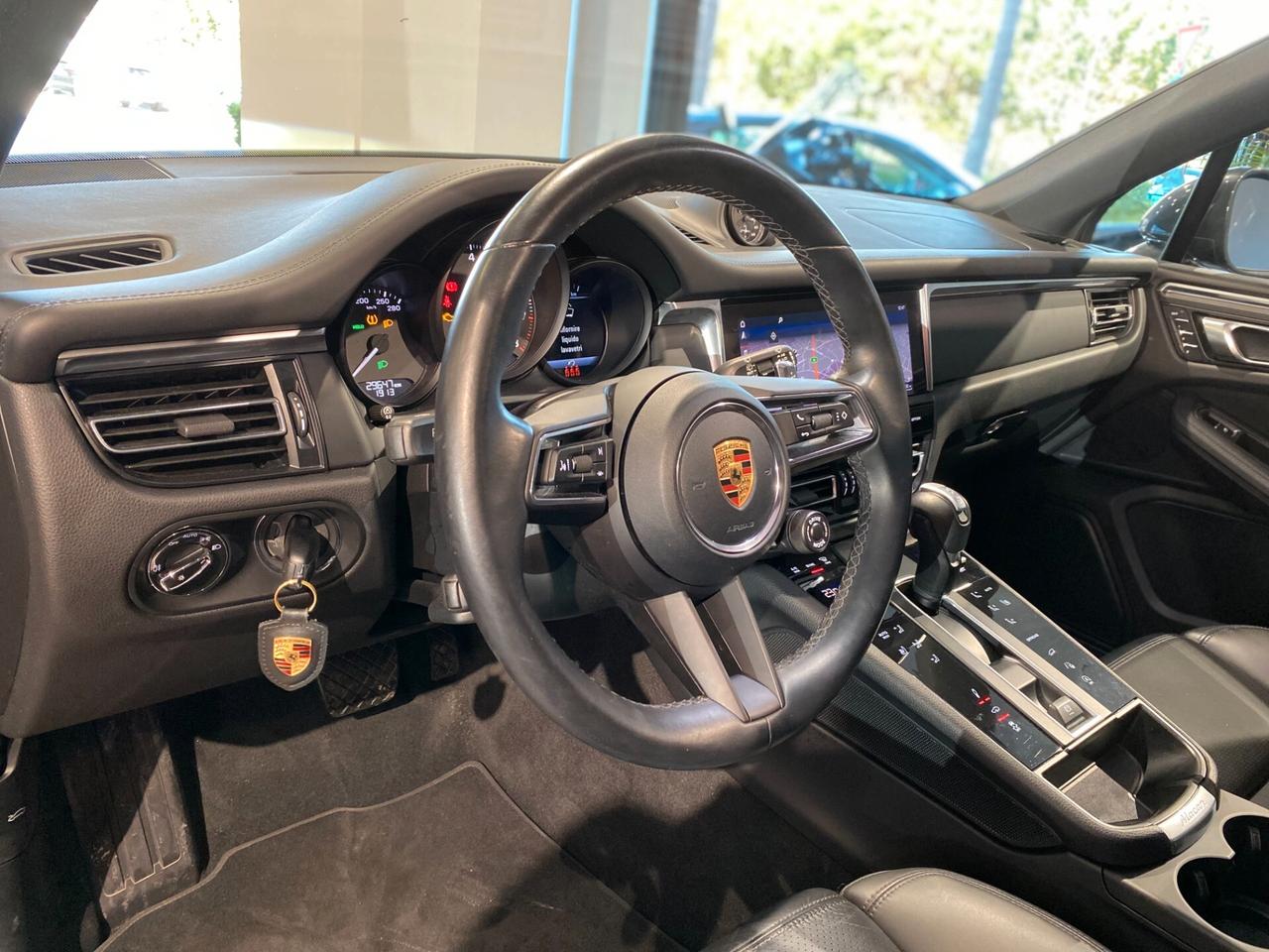 Porsche Macan 2.0 Sport Chrono