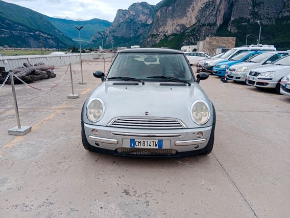 Mini Mini 1.6 16V Cooper