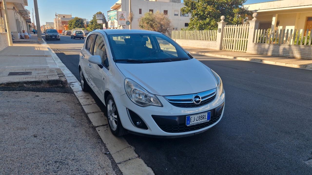 Opel Corsa 1.0 12V 5 porte Elective