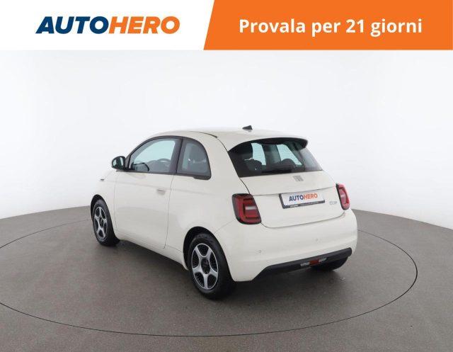 FIAT 500e Berlina 42 kWh Passion