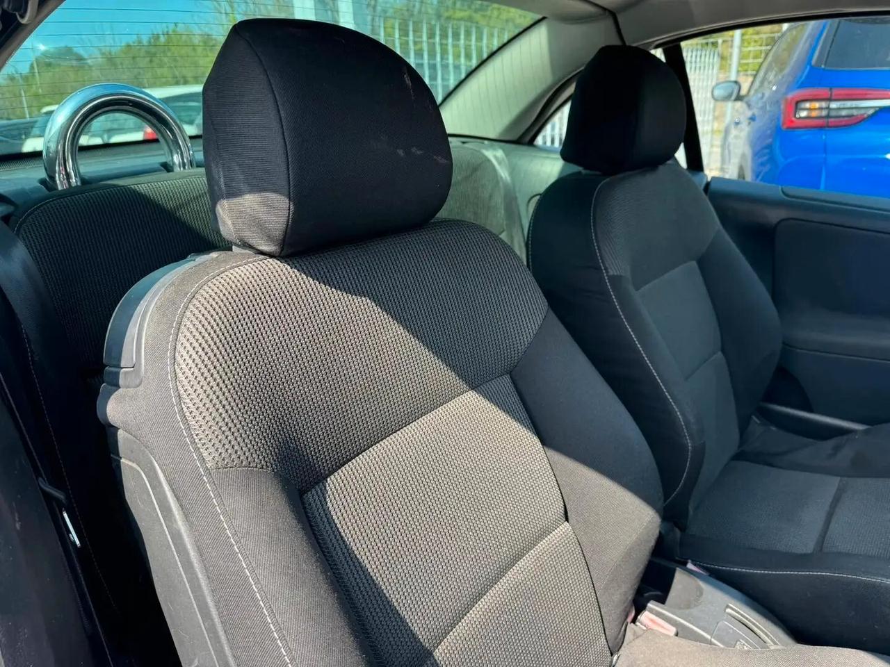 Peugeot 207 1.6 HDi 110CV CC Féline CABRIO