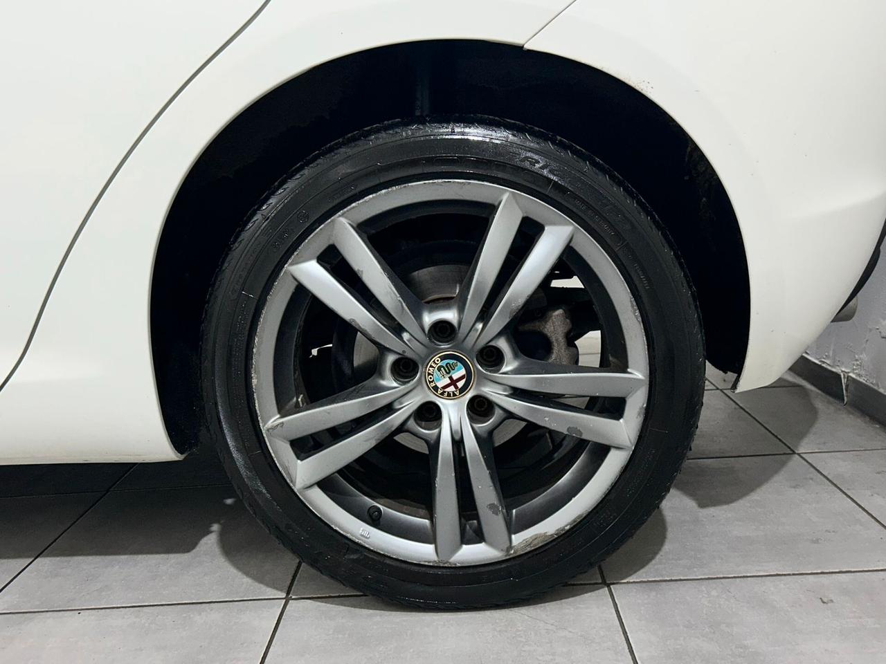 Alfa Romeo Giulietta 1.6 JTDm-2 120 CV Distinctive