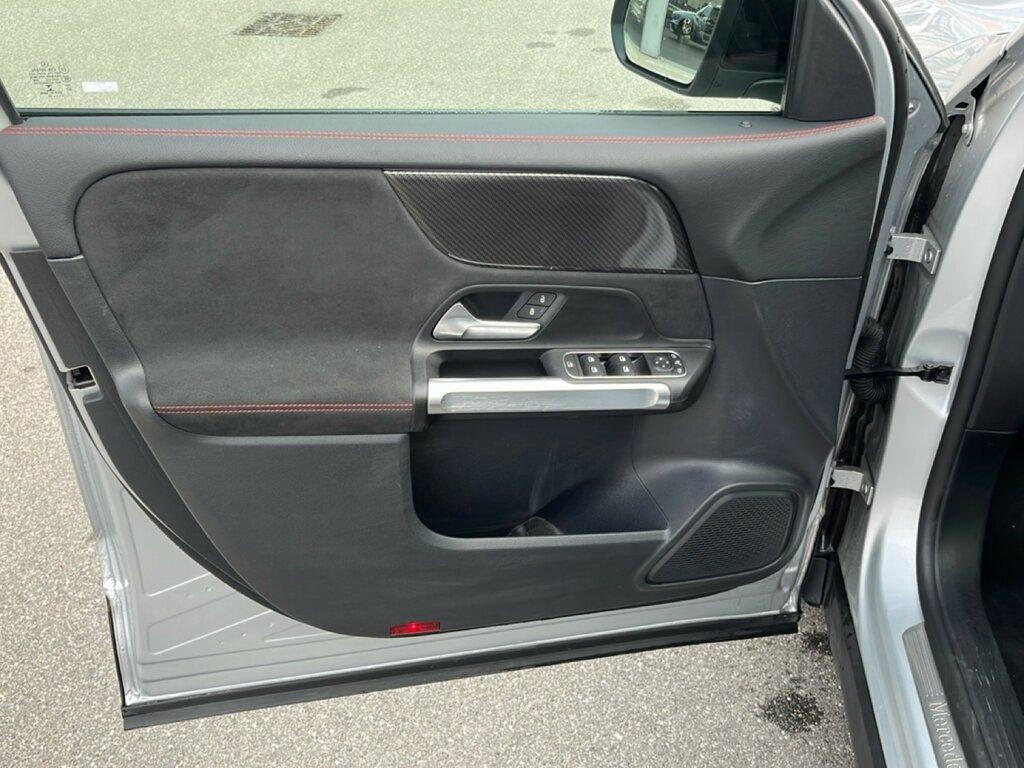 Mercedes GLB 200 D Premium 4Matic 8G-DCT