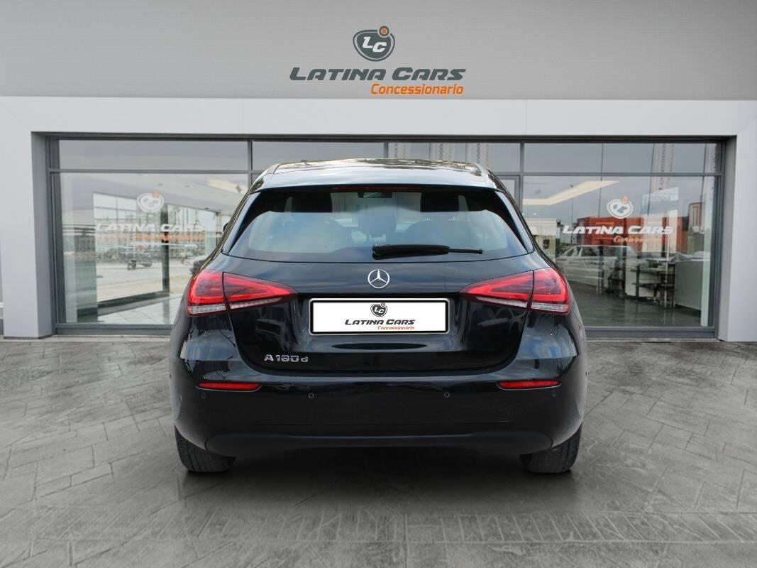 Mercedes Classe A 180 d Business AUTOMATICA con CarPlay