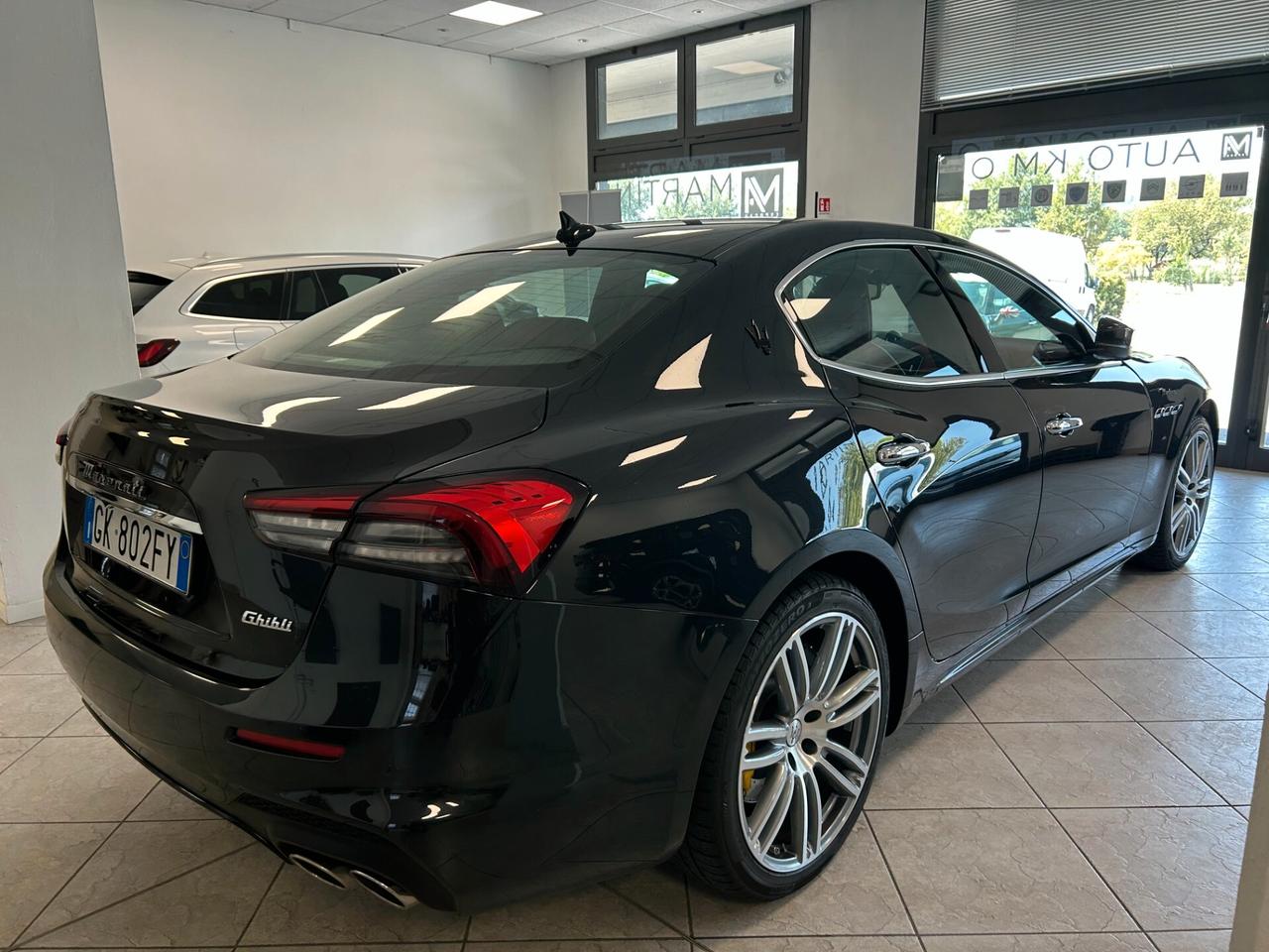 Maserati Ghibli V6 3.0 Modena 350CV