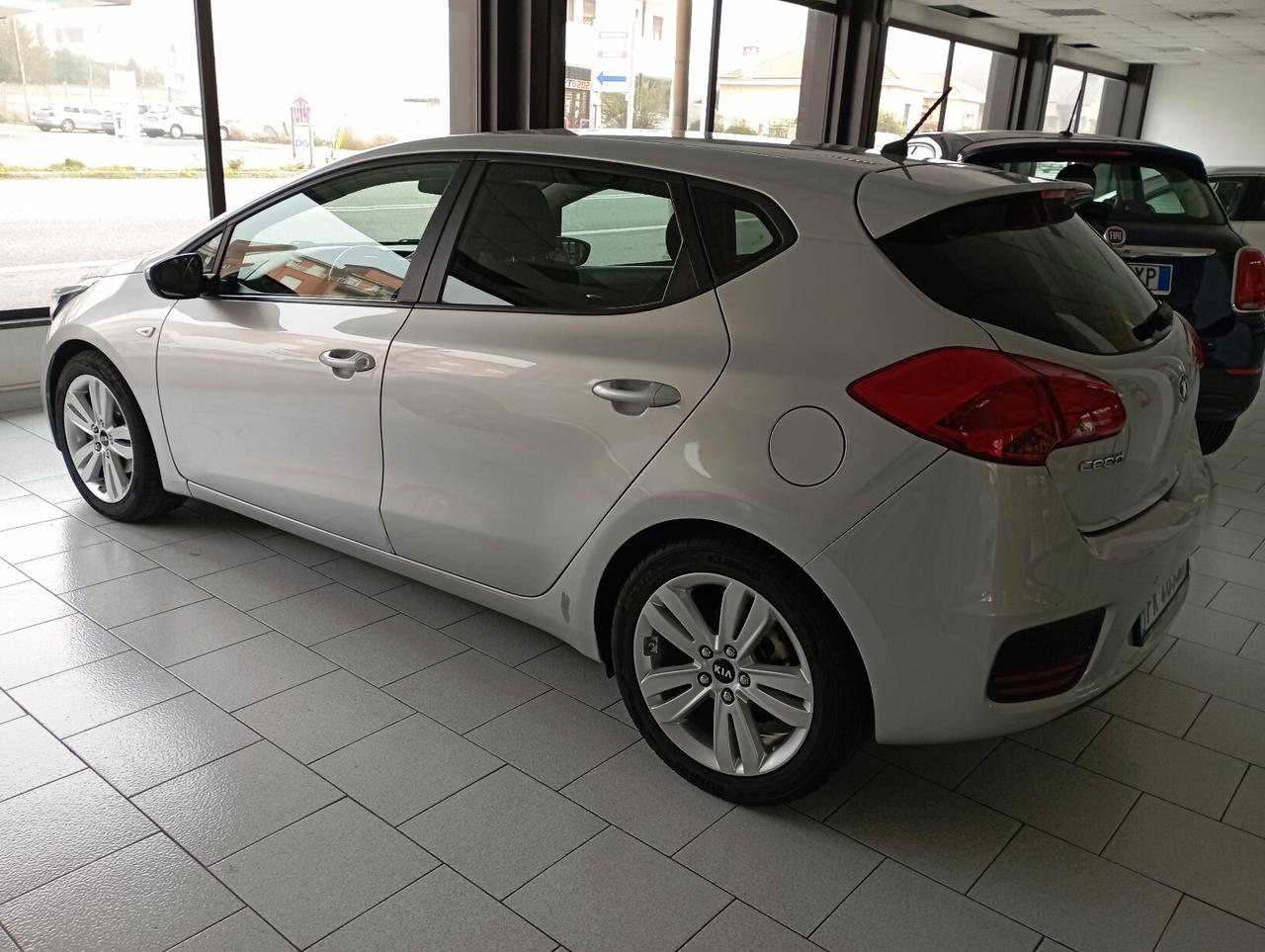 Kia Ceed cee'd 1.6 CRDi 110 CV 5 porte Active