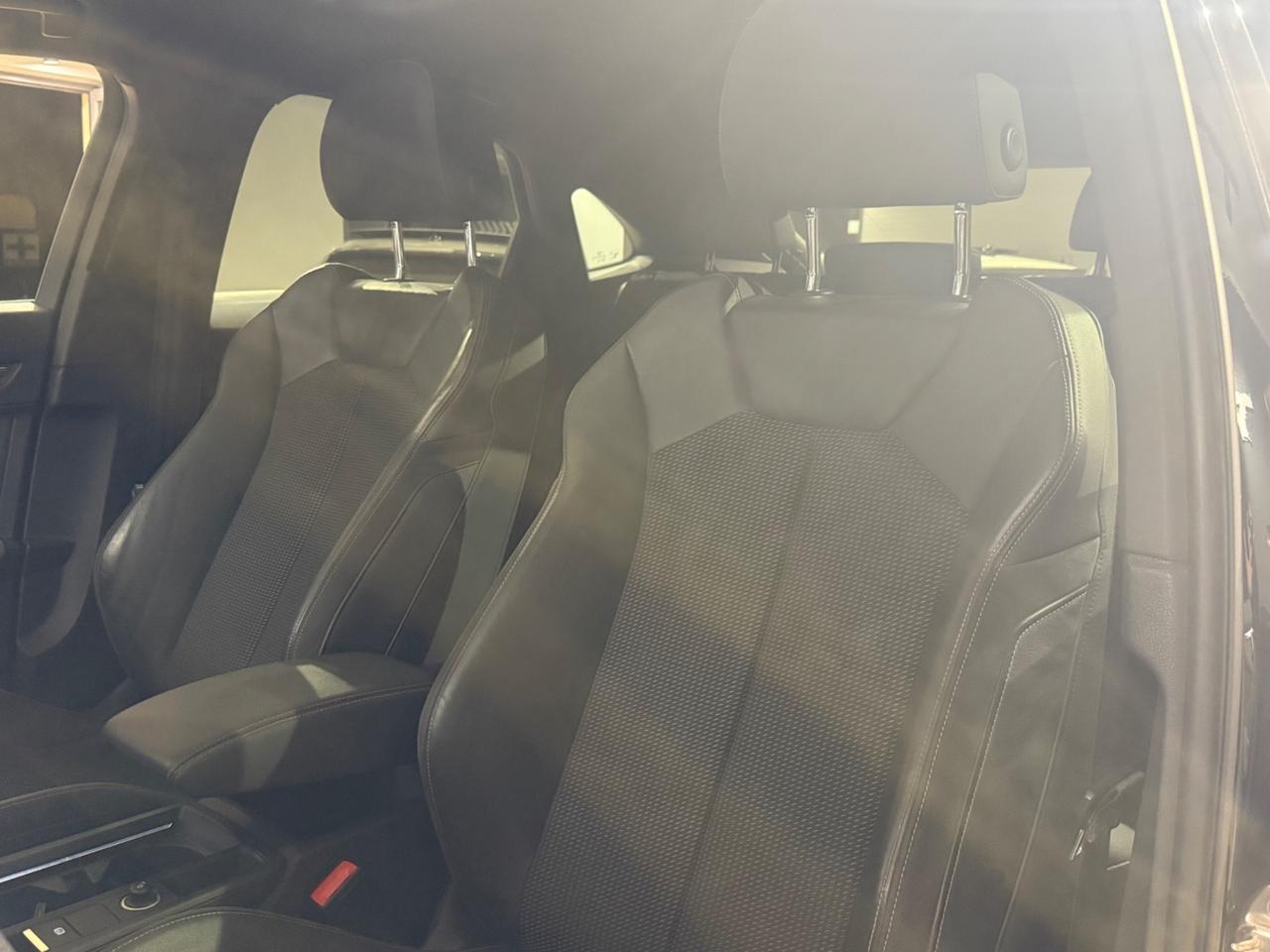 Audi Q3 35 TDI S tronic S-LINE edition